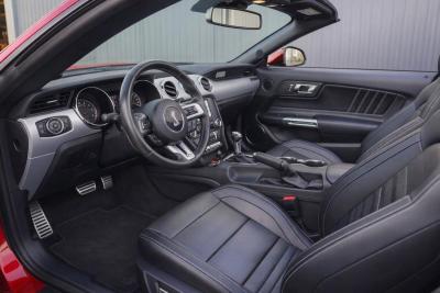 FORD - MUSTANG CONVERTIBLE V8 GT 5.0 BVA6 LOOK GT 500