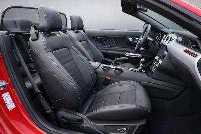 FORD - MUSTANG CONVERTIBLE V8 GT 5.0 BVA6 LOOK GT 500