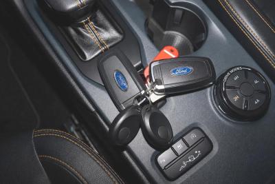 FORD - RANGER MEGA RAPTOR SUPER CABINE 205CV BVA10 