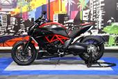 DUCATI - DIAVEL RED CARBONE