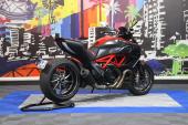 DUCATI - DIAVEL RED CARBONE