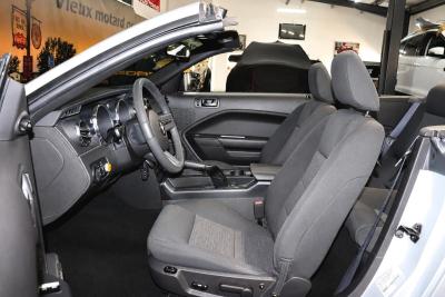 FORD - MUSTANG CONVERTIBLE 4.0 V6 BVA5